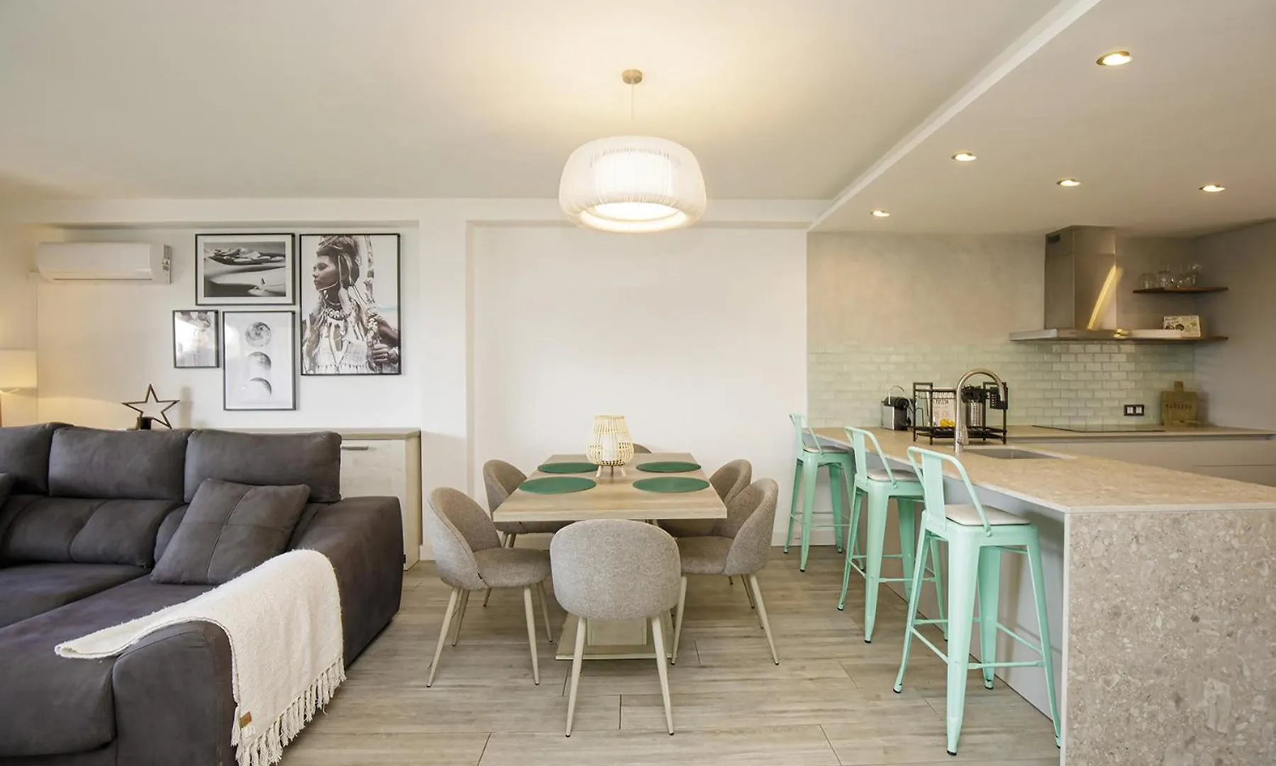 Casa Con Bonitas Vistas En Montjuic Girona Villa